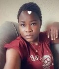 Dating Woman Cameroon to Yaoundé  : Van, 35 years